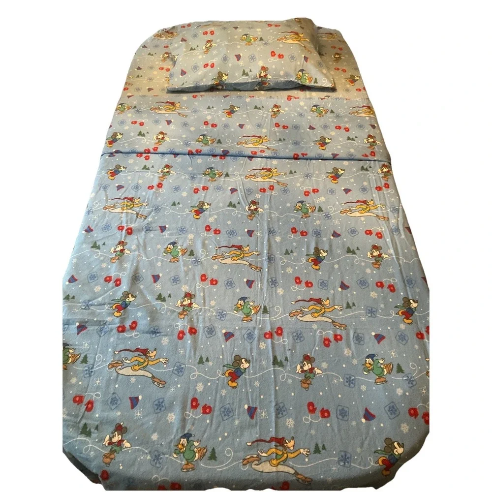 VTG Disney Twin Sheet SET 100% Cotton Flannel Winter Mickey Donald Minnie Pluto